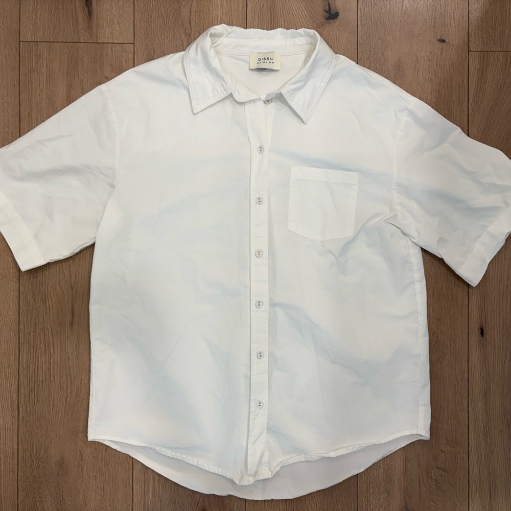 DISSH Women’s Short Sleeve Oversized Button Up Shirt